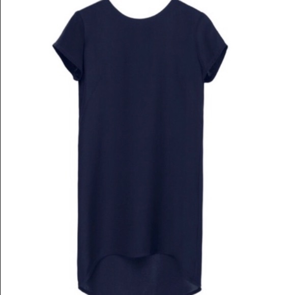 Cuyana silk tee dress in navy - Picture 11 of 13